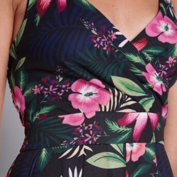 NWT ModCloth Vacay Days Floral Printed Maxi Dress - Picture 5 of 9